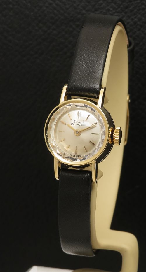Near Mint Solid 18ct Gold Girard Perregaux Sapphette Ladies Watch C1964