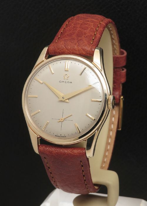 Solid 9ct Gold Classic Omega Calibre 267 C1960