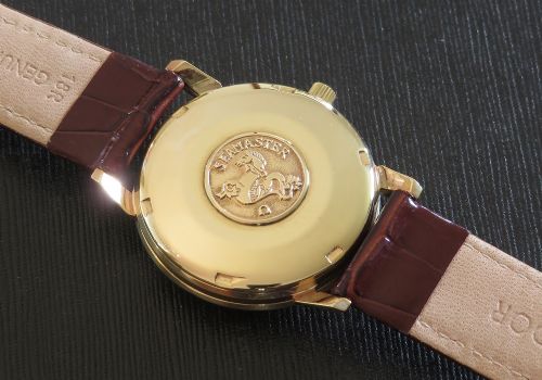 fig 4. Heavy solid 9ct gold Omega Seamaster Automatic with Date c1965