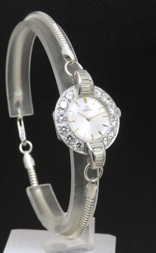 fig 4. Platinum and 3.6cts Diamonds Ladies Omega Cocktail Watch c1949