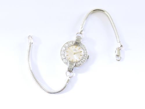 fig 7. Platinum and 3.6cts Diamonds Ladies Omega Cocktail Watch c1949