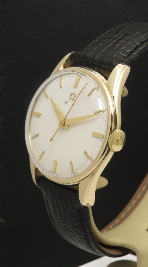 fig 1. Solid 9ct Gold Omega Calibre 285 c1960