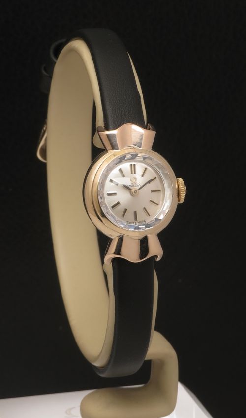 fig 2. Solid 9ct Gold Omega Sapphette Ladies Watch with box c1960