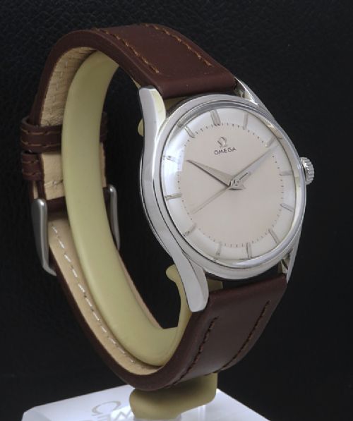 fig 1. Omega Two Tone Dial Calibre 284 c1956