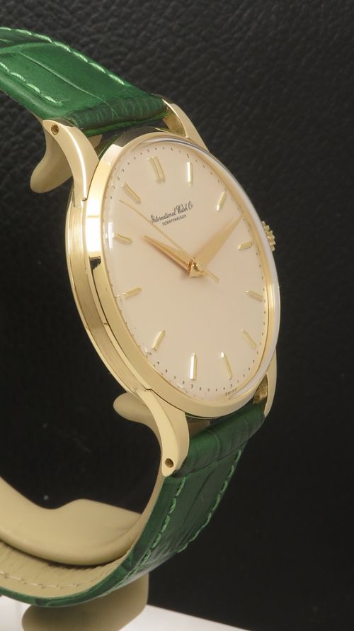 fig 4. Solid 18ct gold International Watch Company IWC calibre 89 c1958