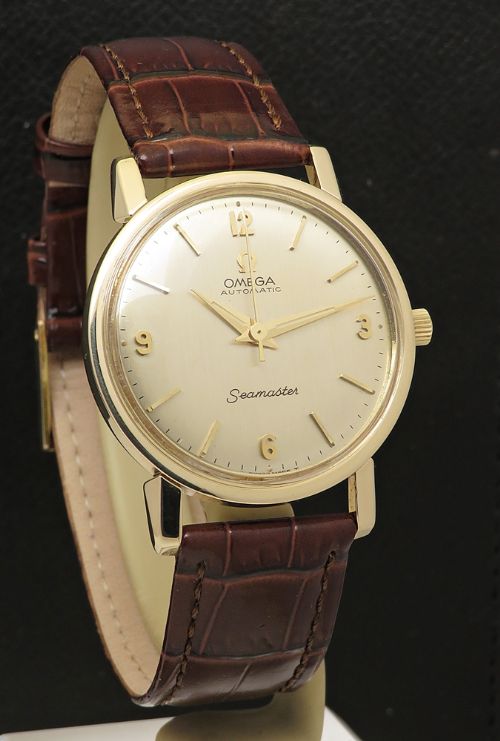 fig 3. Near Mint Heavy solid 9ct gold Omega Seamaster Automatic box and papers 1965