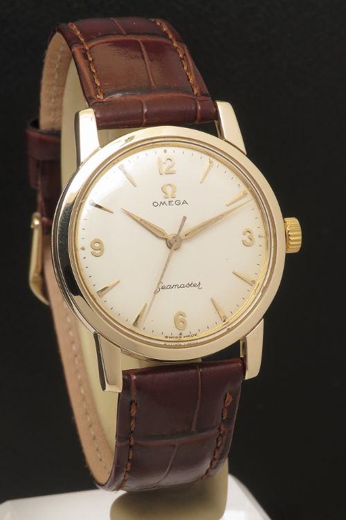 fig 1. Near Mint Heavy solid 9ct gold Omega Seamaster 1960
