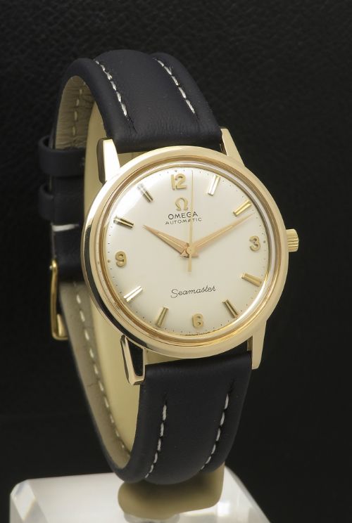 fig 2. Mint Heavy solid 9ct gold Explorer Dial Omega Seamaster Automatic c1966