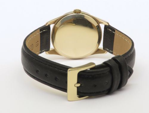 fig 4. Solid 9ct Gold Classic Black Dial Omega Calibre 269 from 1965