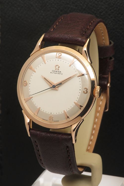 fig 2. Very Rare 18ct Rose Gold Omega Bumper with Spider Leg Case 1951