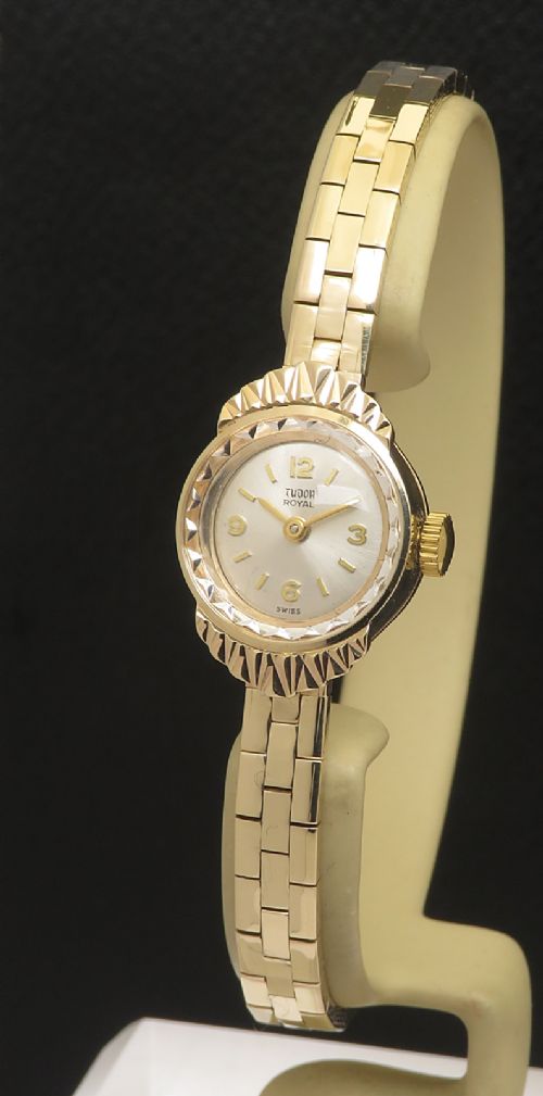 Solid 9ct Gold Rolex Tudor Royal Ladies Watch from 1965