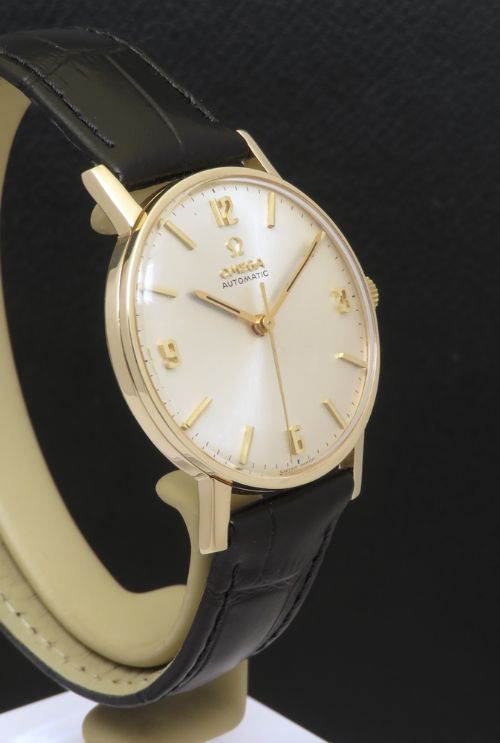 fig 3. Mint Solid 9ct Gold Omega 552 Automatic From 1963