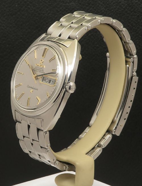 fig 4. Near Mint All Original Omega Constellation Daydate Chronometer c1969
