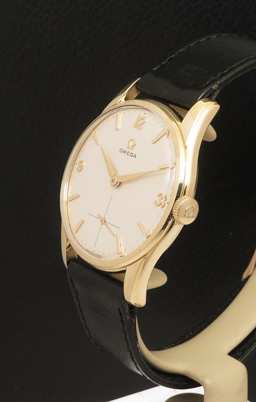 fig 1. Extremely Rare Museum Quality Solid 18ct Gold Omega 268 Strap Buckle Box 1959