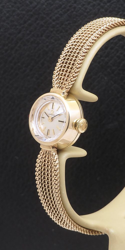 fig 2. Mint All Original Solid 9ct Gold Omega Sapphette Ladies Watch From 1961