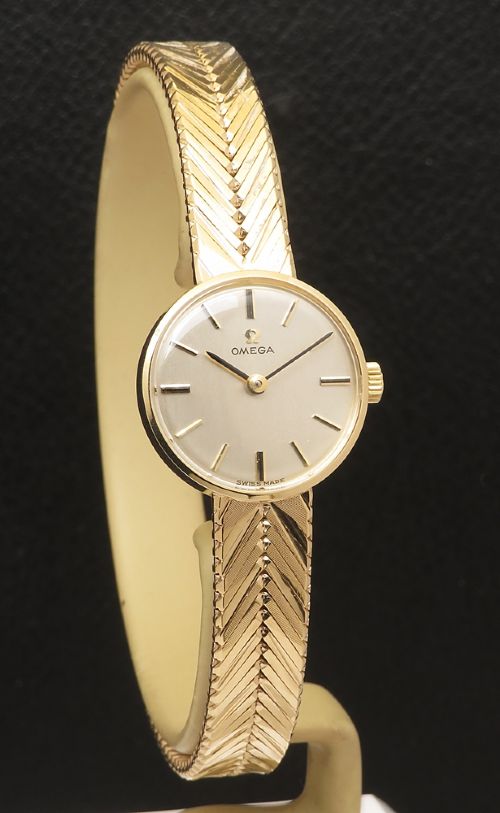 fig 2. Mint Unworn Solid 9ct Gold Omega Ladies Watch With Box From 1966