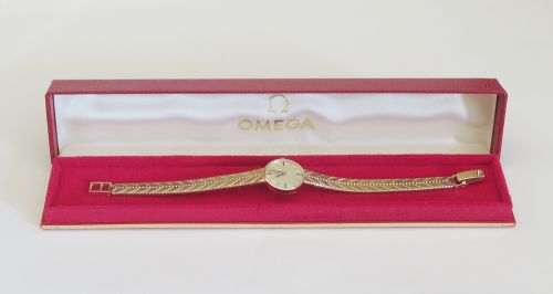 Mint Unworn Solid 9ct Gold Omega Ladies Watch With Box From 1966 View VIII