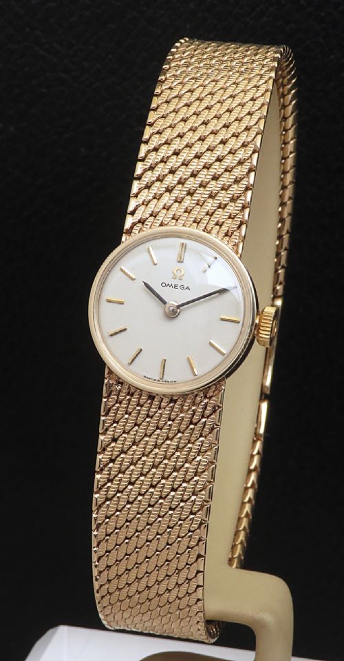 Heavy Extra Long Solid 9ct Gold Omega Ladies Watch with Box from 1967