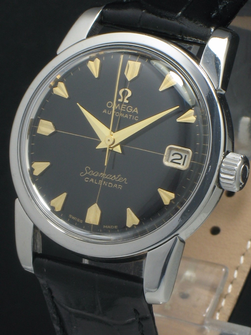 WONDERFUL OMEGA SEAMASTER AUTOMATIC CALENDAR MENS WATCH C1959 View III