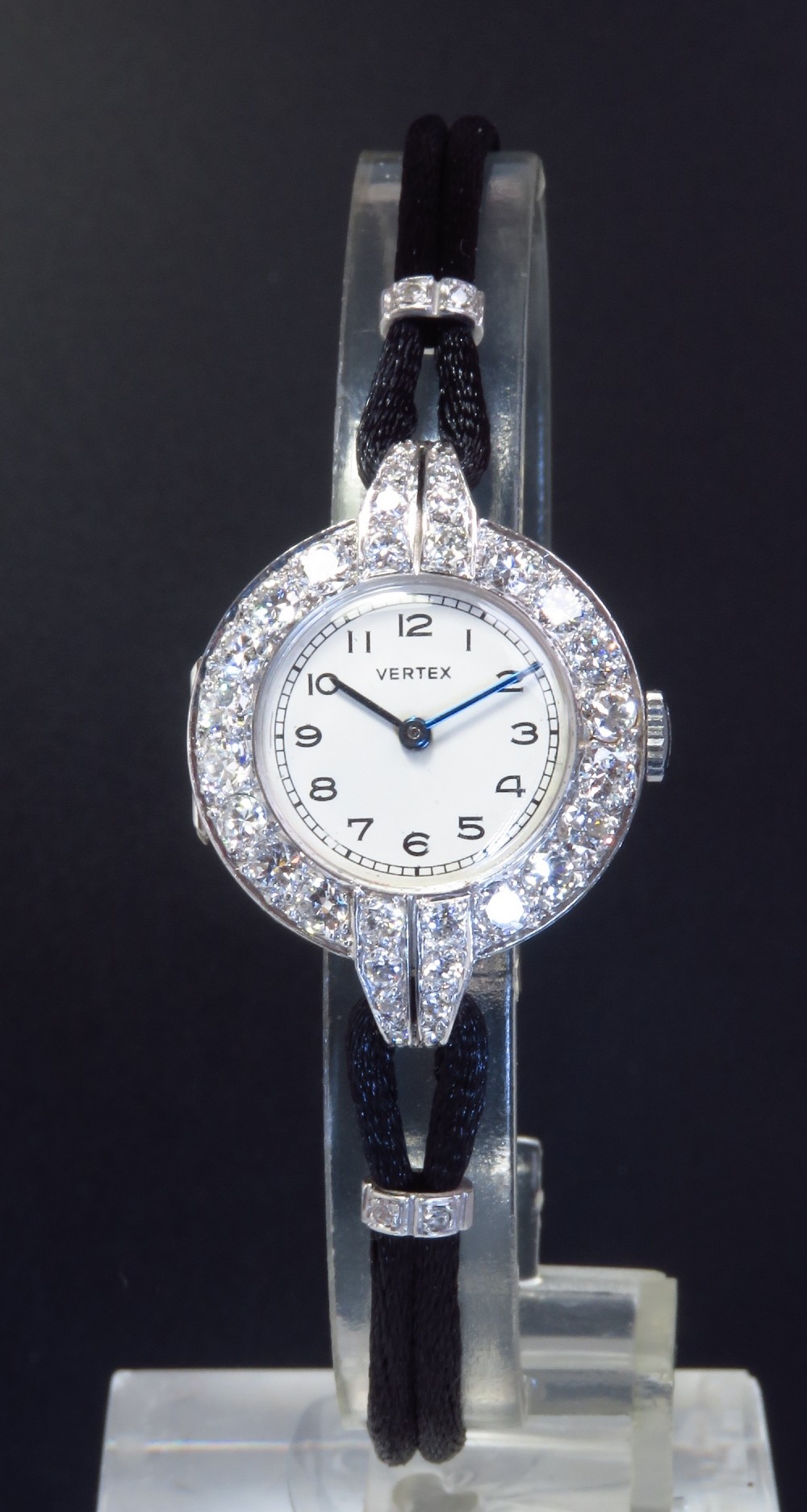 EXQUISITE PLATINUM AND DIAMOND LADIES VINTAGE ART DECO COCKTAIL BY VERTEX C1930