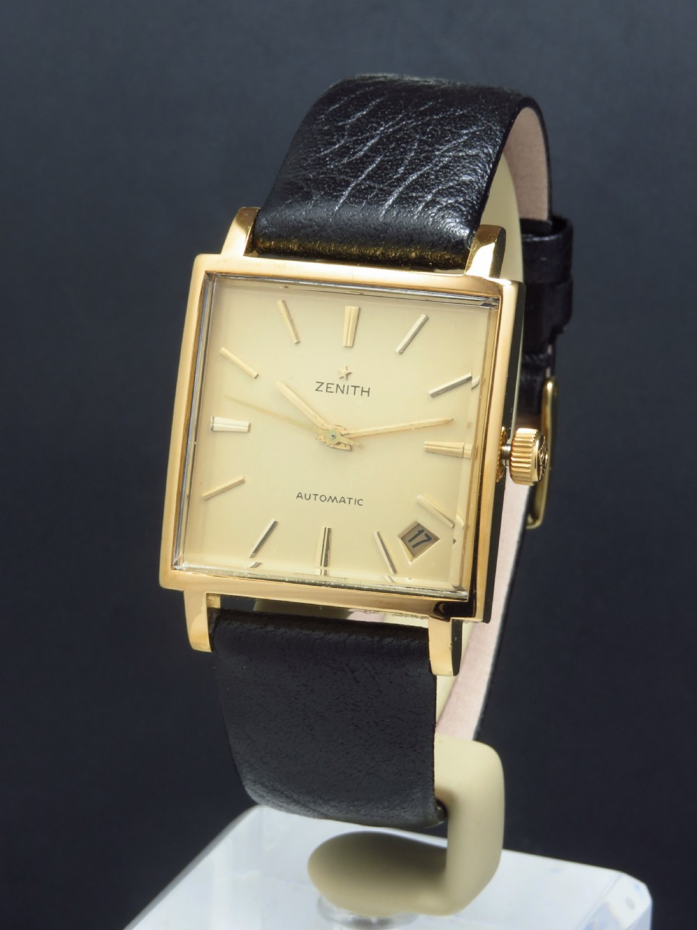 WONDERFUL ZENITH KENNEDY AUTOMATIC WITH DATE GOLD FILLED MENS VINTAGE WATCH C1969