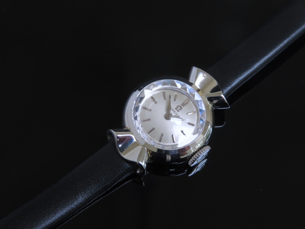 BEAUTIFUL SOLID 18CT 18K WHITE GOLD OMEGA LADIES COCKTAIL WATCH C1955