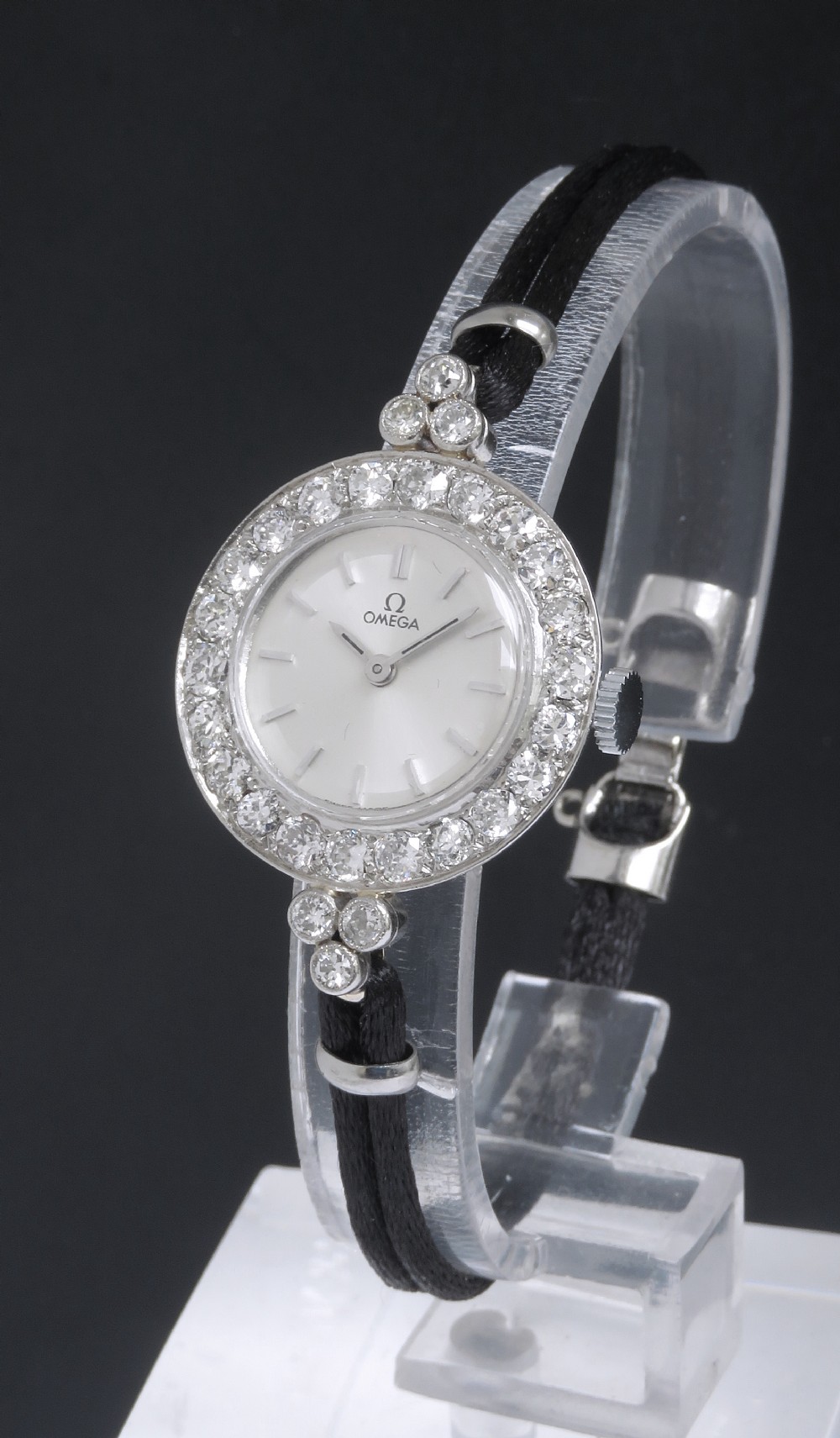 EXQUISITE OMEGA PLATINUM AND DIAMOND ART DECO LADIES COCKTAIL WATCH C1930