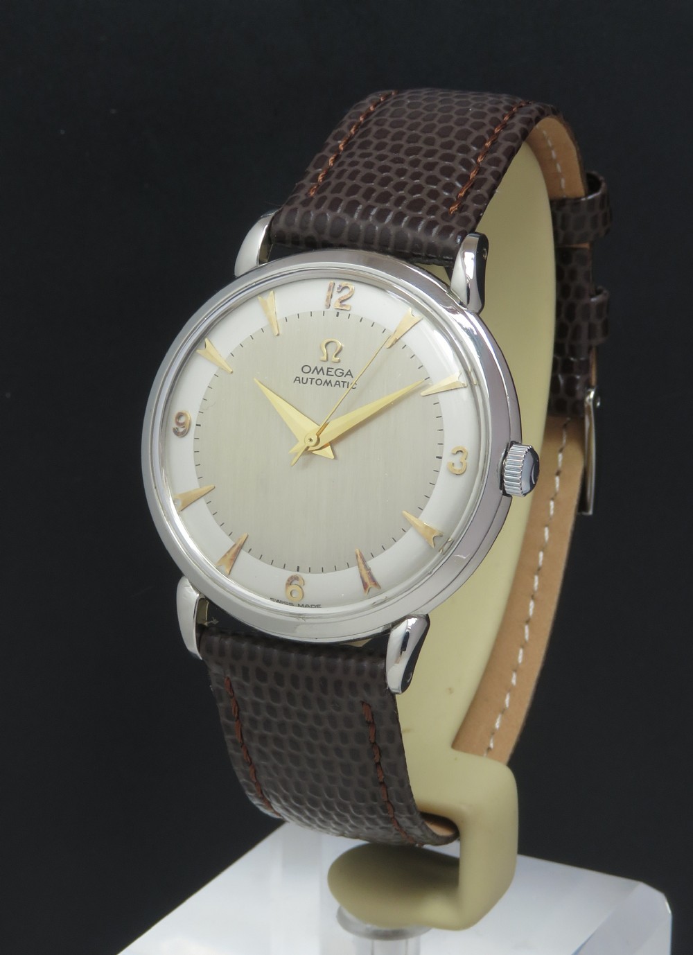 OMEGA TWO TONE DIAL BUMPER AUTOMATIC MENS VINTAGE WATCH C1951