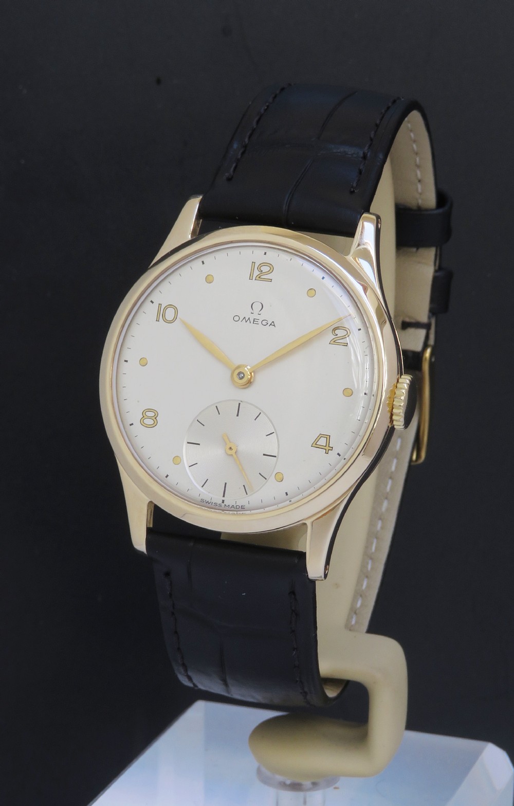 Near Mint Original Solid 9ct Gold Omega 30T2 Mens Vintage Watch c1948-49