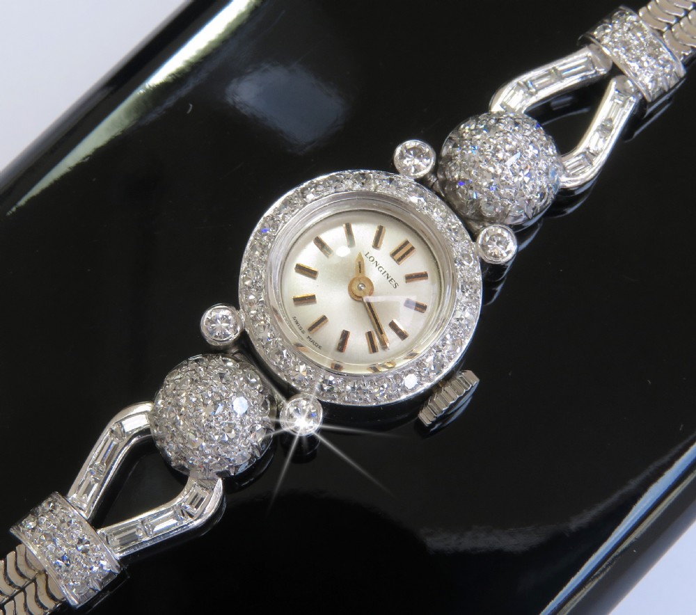 Stunning solid 18ct white gold and diamond Longines Ladies Watch c1968