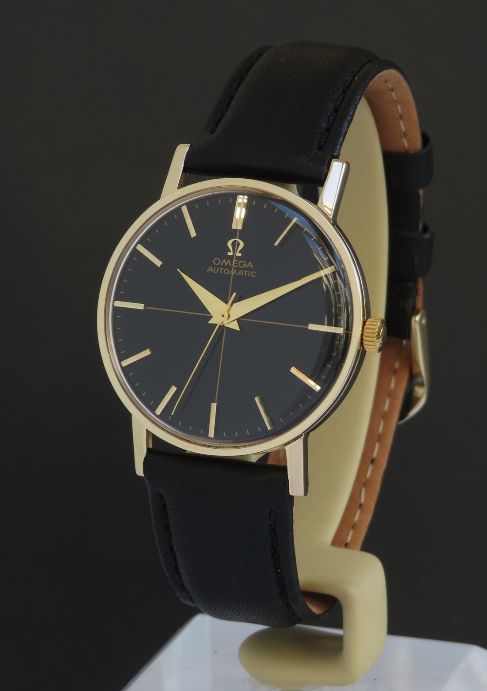Solid 9ct Gold Omega Automatic c1964