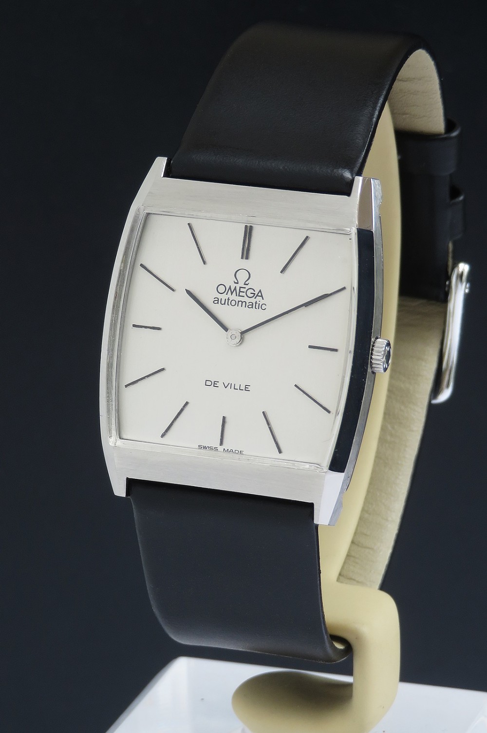 Rare Mint Condition Art Deco Omega De Ville Automatic c1968