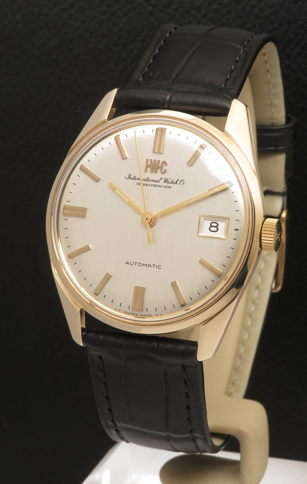 Near Mint Solid 9ct gold IWC Calibre 8541b Water Resistant c1969