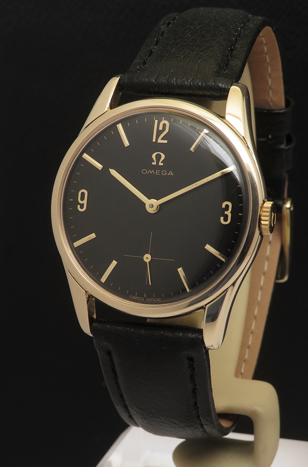 Solid 9ct Gold Classic Black Dial Omega Calibre 269 from 1965