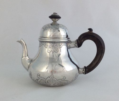 Rare Early 18thc Small German Silver Pear Shape Teapot C.1720s Hamburg