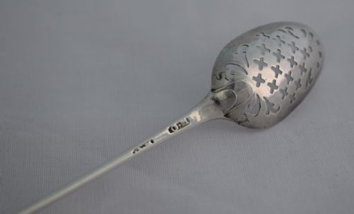 Pretty George II Silver Mote Spoon C.1750 Maker Gm Double Droplet Georgian 18thc