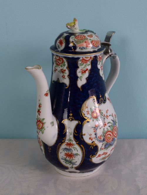 fig 1. Superb First Period Worcester Coffee Pot c.1765 Blue Scale Polychrome Enamels Flowers Kakiemon Dr Wall Early