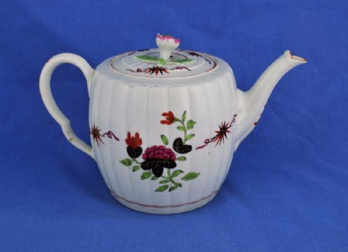 Worcester First Period Fluted Barrel Teapot Thunder & Lightening Flash