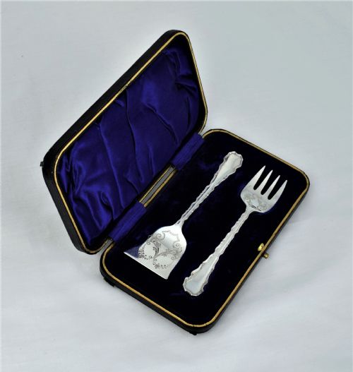 Edwardian Cased Set of Silver Sardine Fork & Spoon Servers Lee & Wigful