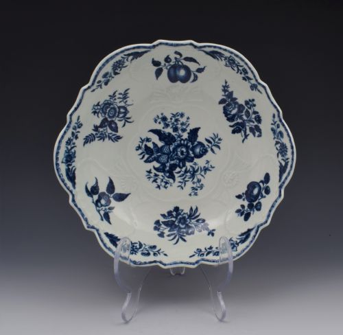First Period Worcester Porcelain Salad Junket Bowl Pine Cone Pattern