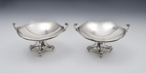 Fine Ornate Pair George V Silver Sweetmeat Dishes D&m Davis