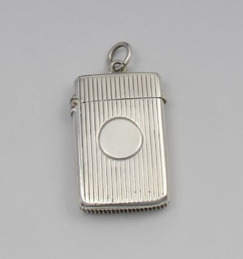 Stylish Engine Turned Ladies Silver Vesta Case George Unite 1900