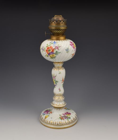 19thc Large Dresden Carl Thieme Porcelain Oil Lamp Potschappel