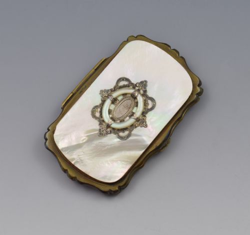 fig 1. 19thC French Mother of Pearl Coin Purse