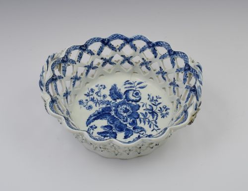 Lowestoft Porcelain Chestnut Basket Pine Cone Pattern