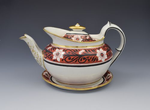 fig 1. Regency Miles Mason Low Oval Porcelain Teapot & Stand, c.1810