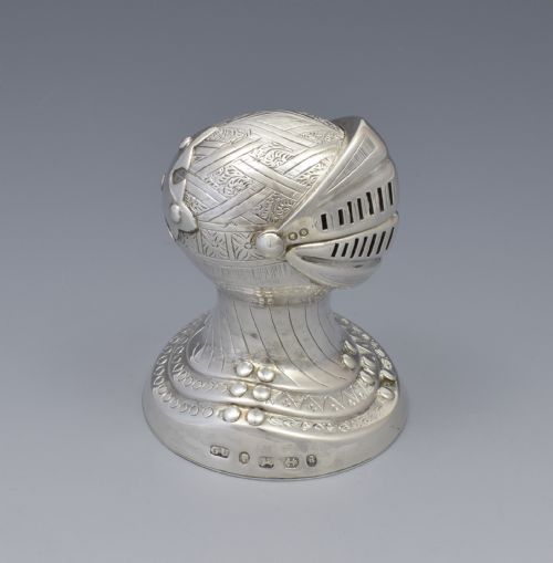 fig 1. Victorian Novelty Silver Knight's Head Pepperette George Unite