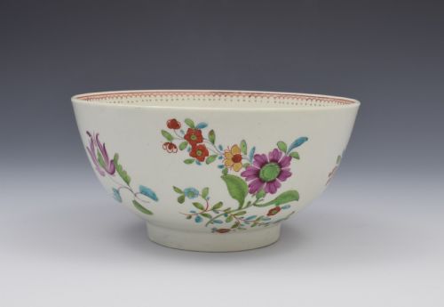 First Period Worcester Porcelain Kakiemon Palette Slop Bowl