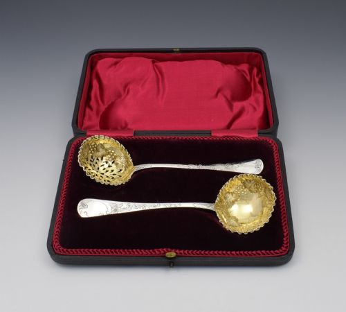 fig 1. Cased Set Exeter Silver Strawberry Set - Dessert Berry Fruit Spoons