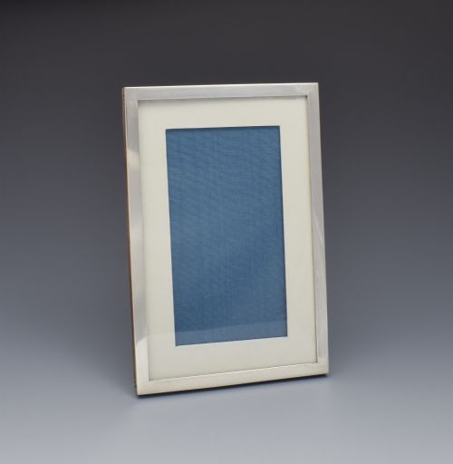 George V Plain Silver Easel Back Photograph Frame 1913